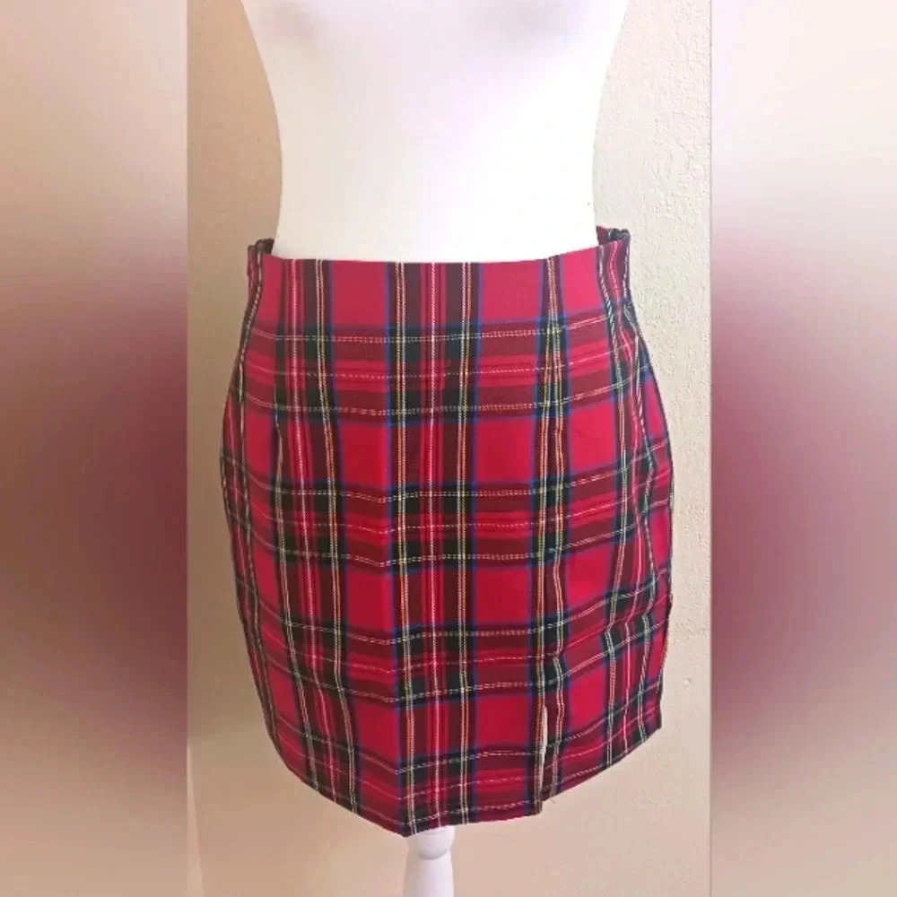 NWOT Plaid Skirt